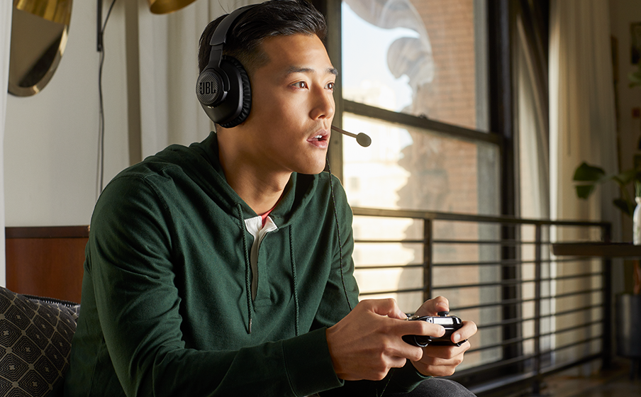 JBL Quantum 100X Console Sé el centro del juego con JBL QuantumSOUND Signature - Image