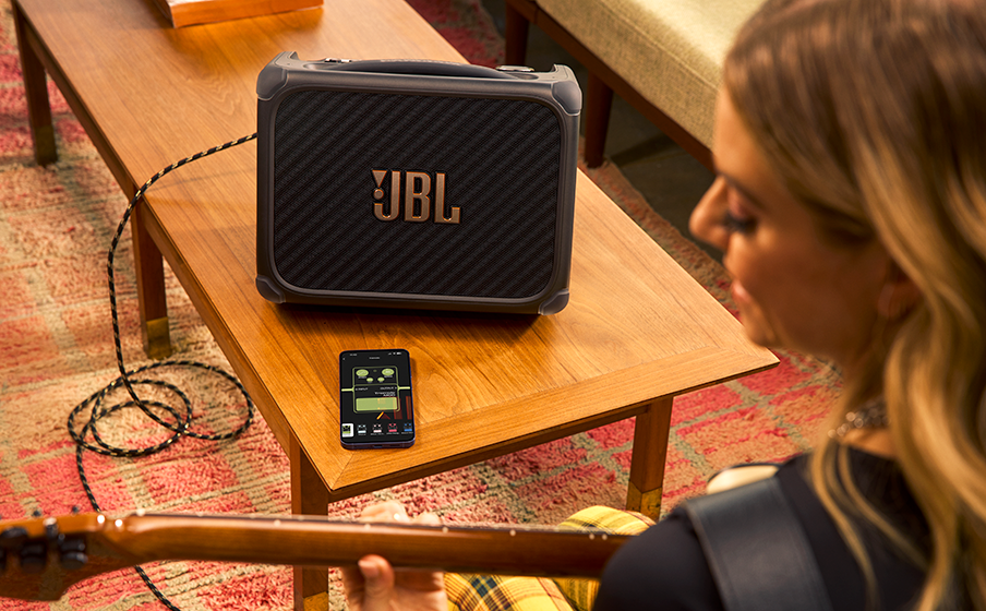 JBL BandBox Trio | Amplificador y altavoz portátil para practicar