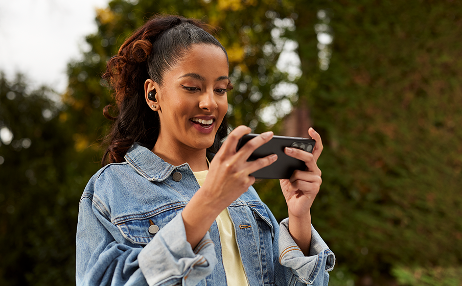 JBL Quantum TWS Air Comunicaciones nítidas durante las partidas con 4 micrófonos beamforming - Image